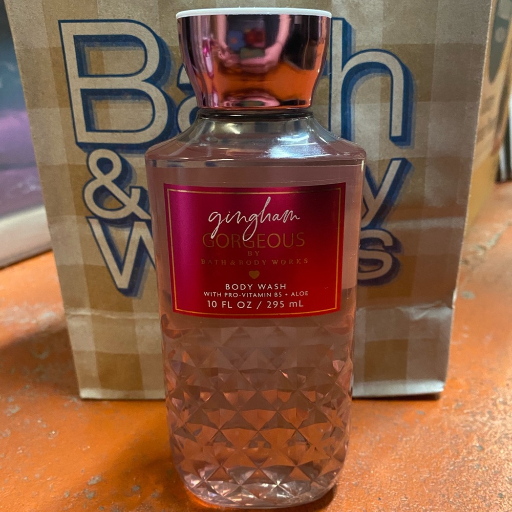 Bath & Body Works Gingham Gorgeous Pink Body Wash